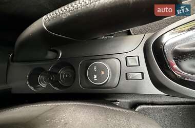 Внедорожник / Кроссовер Renault Captur 2016 в 