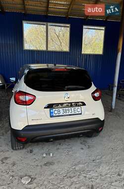 Внедорожник / Кроссовер Renault Captur 2016 в 