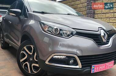 Позашляховик / Кросовер Renault Captur 2017 в Рівному