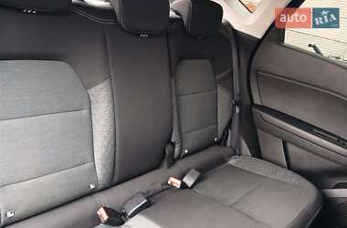 Внедорожник / Кроссовер Renault Captur 2021 в 
