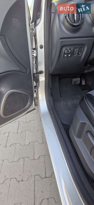 Внедорожник / Кроссовер Renault Captur 2014 в Калиновке фото 19 Внедорожник / Кроссовер Renault Captur 2014 в Калиновке