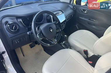 Внедорожник / Кроссовер Renault Captur 2015 в 