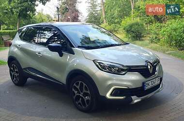 Внедорожник / Кроссовер Renault Captur 2018 в Киеве
