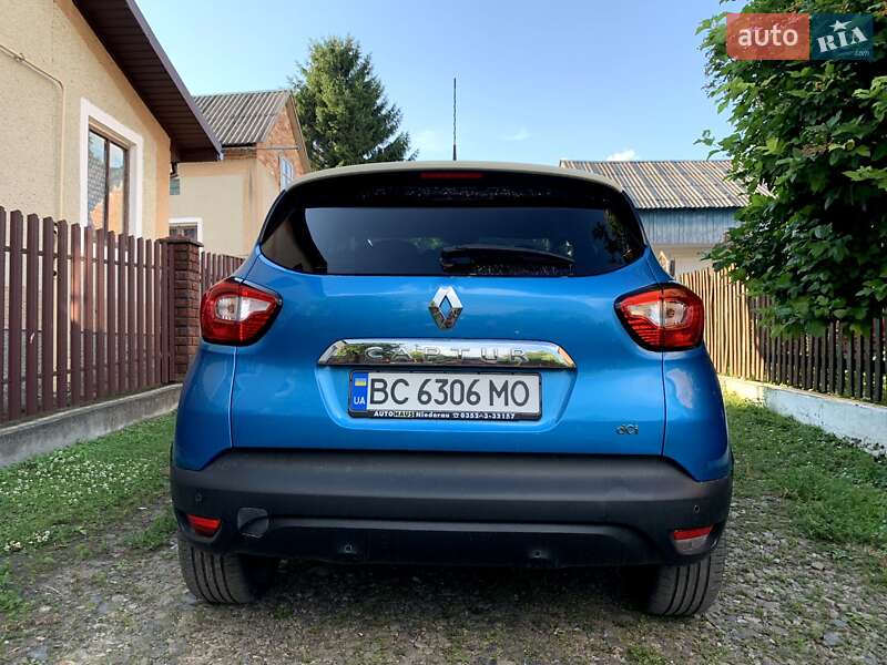 Внедорожник / Кроссовер Renault Captur 2014 в Каменке-Бугской
