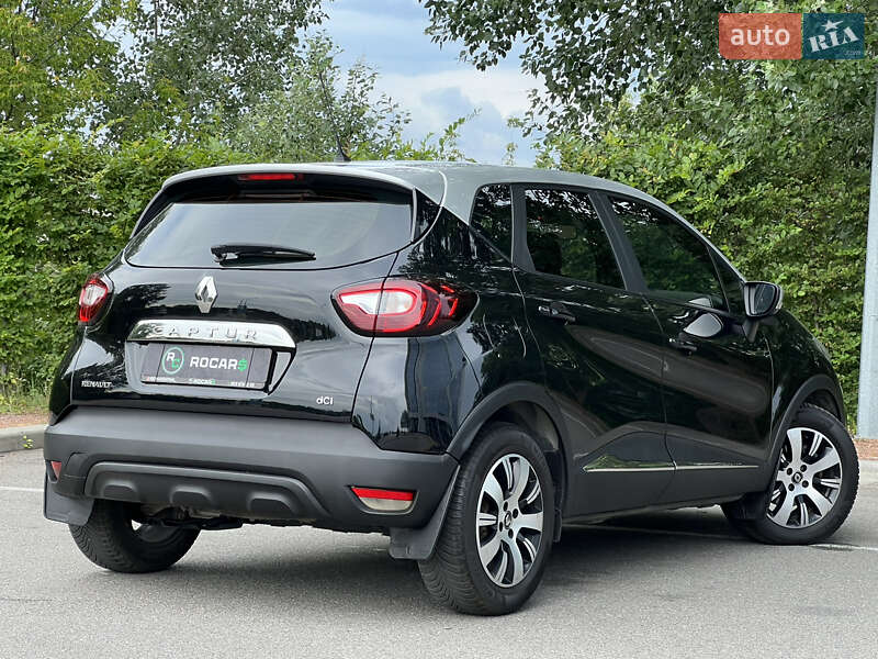 Внедорожник / Кроссовер Renault Captur 2019 в Киеве