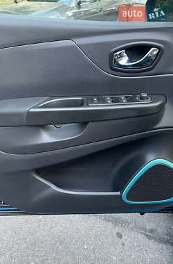 Внедорожник / Кроссовер Renault Captur 2015 в Львове