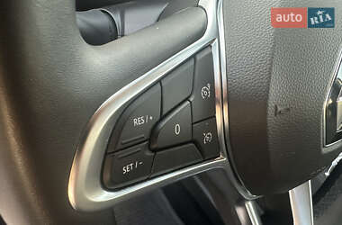 Внедорожник / Кроссовер Renault Captur 2020 в 