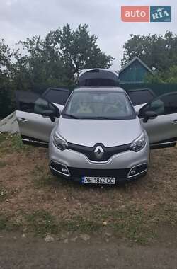 Внедорожник / Кроссовер Renault Captur 2017 в 