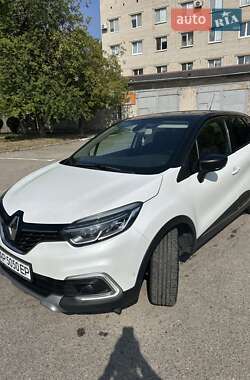 Внедорожник / Кроссовер Renault Captur 2018 в 