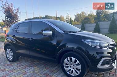 Внедорожник / Кроссовер Renault Captur 2016 в 