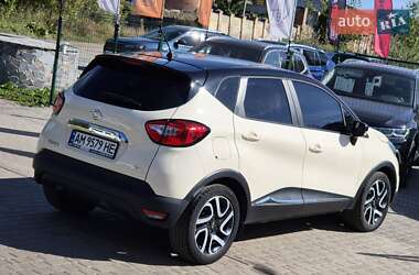 Внедорожник / Кроссовер Renault Captur 2015 в 