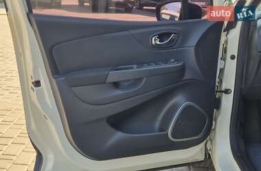 Внедорожник / Кроссовер Renault Captur 2015 в 