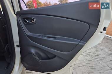 Внедорожник / Кроссовер Renault Captur 2015 в 
