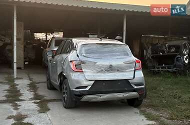 Внедорожник / Кроссовер Renault Captur 2023 в 