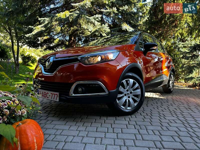 Внедорожник / Кроссовер Renault Captur 2016 в Львове