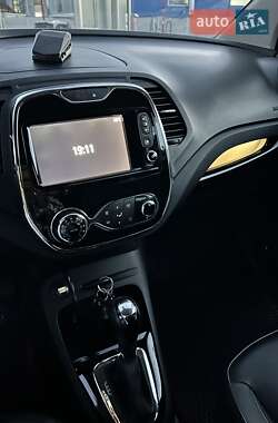 Внедорожник / Кроссовер Renault Captur 2015 в 