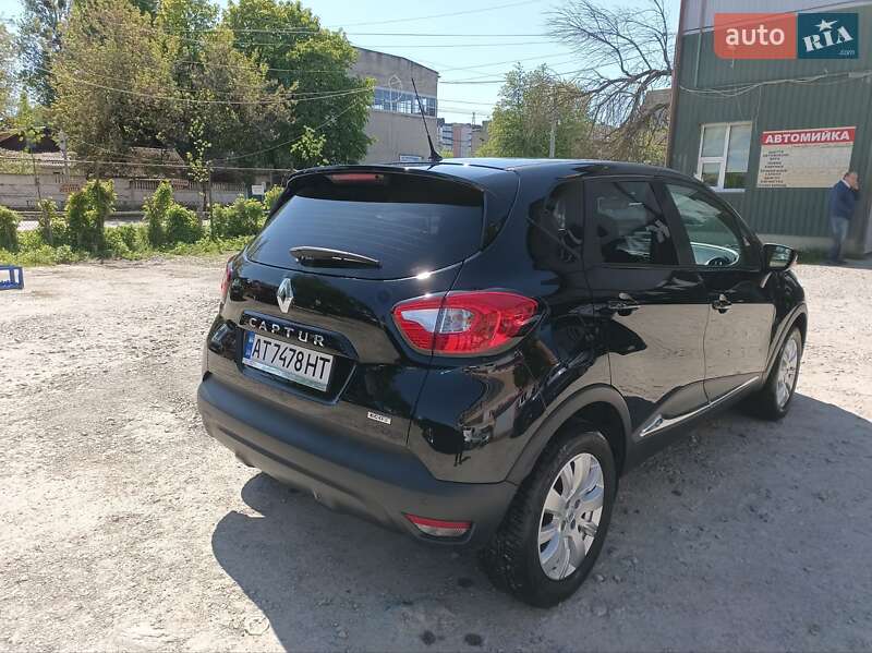 Внедорожник / Кроссовер Renault Captur 2017 в Ивано-Франковске