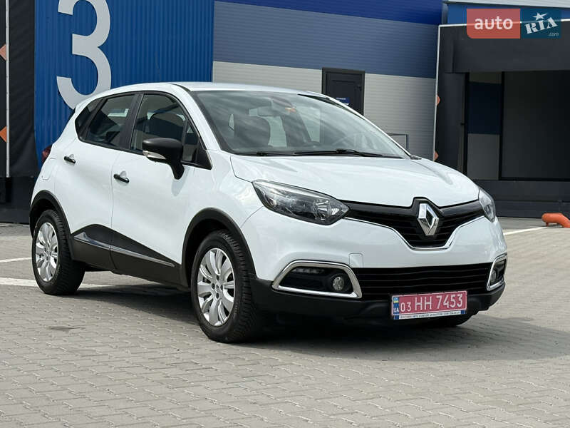 Позашляховик / Кросовер Renault Captur 2015 в Рівному фото 5 Позашляховик / Кросовер Renault Captur 2015 в Рівному