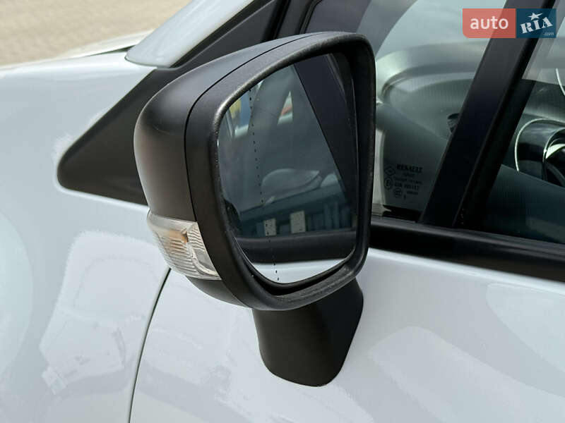 Позашляховик / Кросовер Renault Captur 2015 в Рівному фото 20 Позашляховик / Кросовер Renault Captur 2015 в Рівному