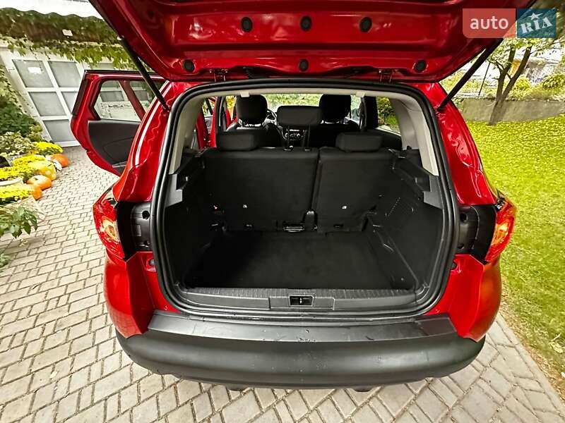 Внедорожник / Кроссовер Renault Captur 2016 в Львове