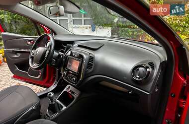 Внедорожник / Кроссовер Renault Captur 2016 в 