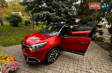 Внедорожник / Кроссовер Renault Captur 2016 в 