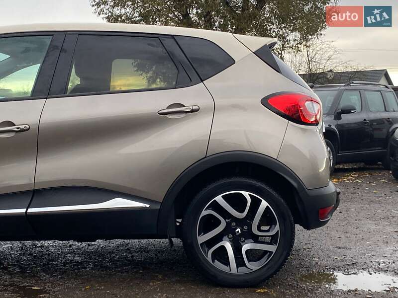Внедорожник / Кроссовер Renault Captur 2014 в Ивано-Франковске