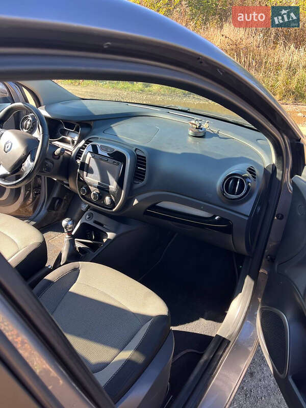 Внедорожник / Кроссовер Renault Captur 2015 в Коломые