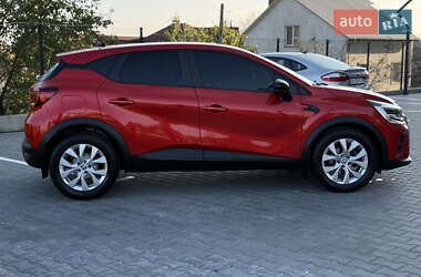 Внедорожник / Кроссовер Renault Captur 2021 в 