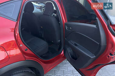 Внедорожник / Кроссовер Renault Captur 2021 в 