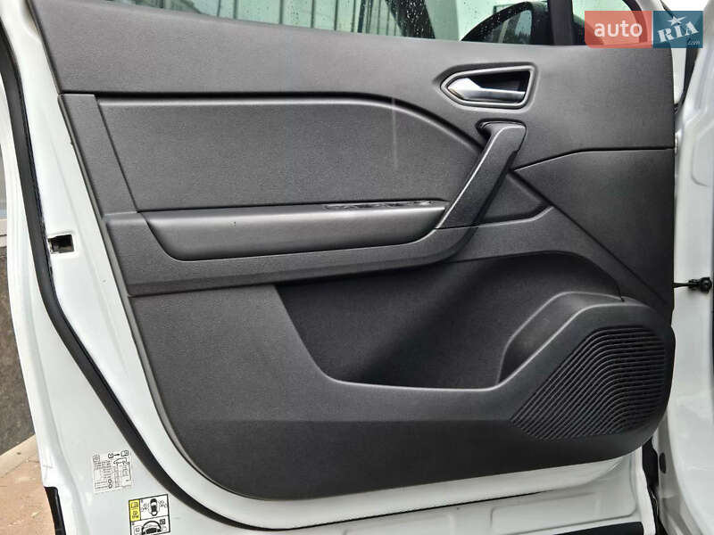 Позашляховик / Кросовер Renault Captur 2021 в Києві