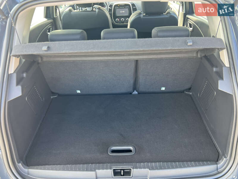 Внедорожник / Кроссовер Renault Captur 2018 в Лопатине