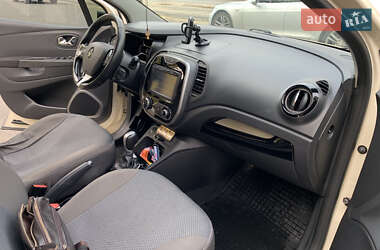 Внедорожник / Кроссовер Renault Captur 2016 в Киеве