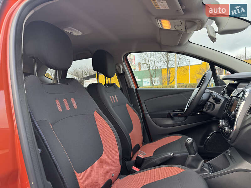 Позашляховик / Кросовер Renault Captur 2014 в Житомирі фото 57 Позашляховик / Кросовер Renault Captur 2014 в Житомирі