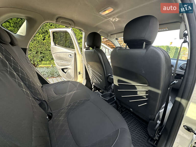 Позашляховик / Кросовер Renault Captur 2016 в Одесі фото 27 Позашляховик / Кросовер Renault Captur 2016 в Одесі