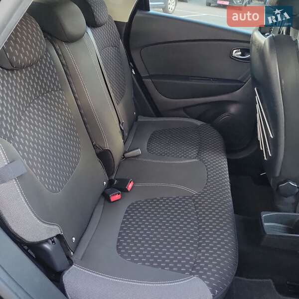 Внедорожник / Кроссовер Renault Captur 2019 в Ровно фото 24 Внедорожник / Кроссовер Renault Captur 2019 в Ровно