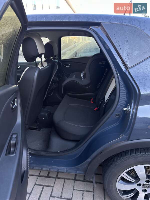 Позашляховик / Кросовер Renault Captur 2019 в Києві фото 5 Позашляховик / Кросовер Renault Captur 2019 в Києві