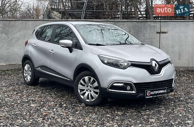 Позашляховик / Кросовер Renault Captur 2014 в Києві
