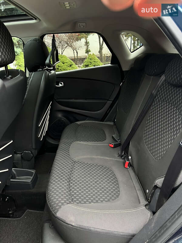 Внедорожник / Кроссовер Renault Captur 2019 в Тернополе