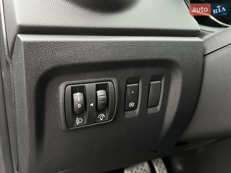 Внедорожник / Кроссовер Renault Captur 2019 в Тернополе