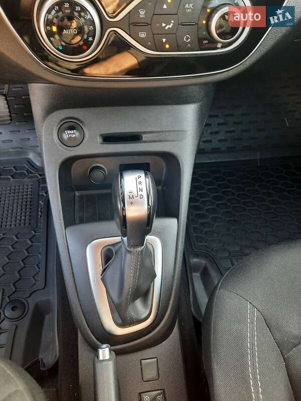 Внедорожник / Кроссовер Renault Captur 2019 в Одессе