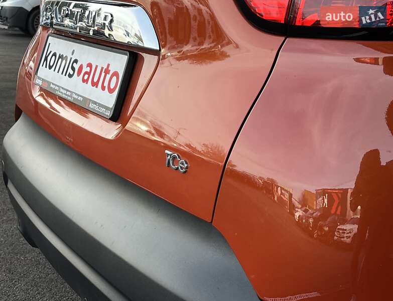 Позашляховик / Кросовер Renault Captur 2014 в Вінниці