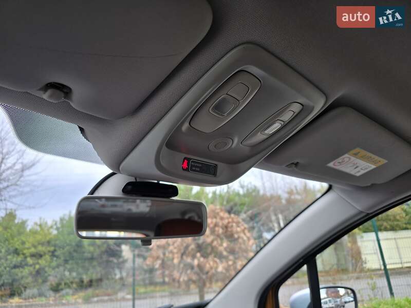 Внедорожник / Кроссовер Renault Captur 2017 в Хмельницком фото 29 Внедорожник / Кроссовер Renault Captur 2017 в Хмельницком