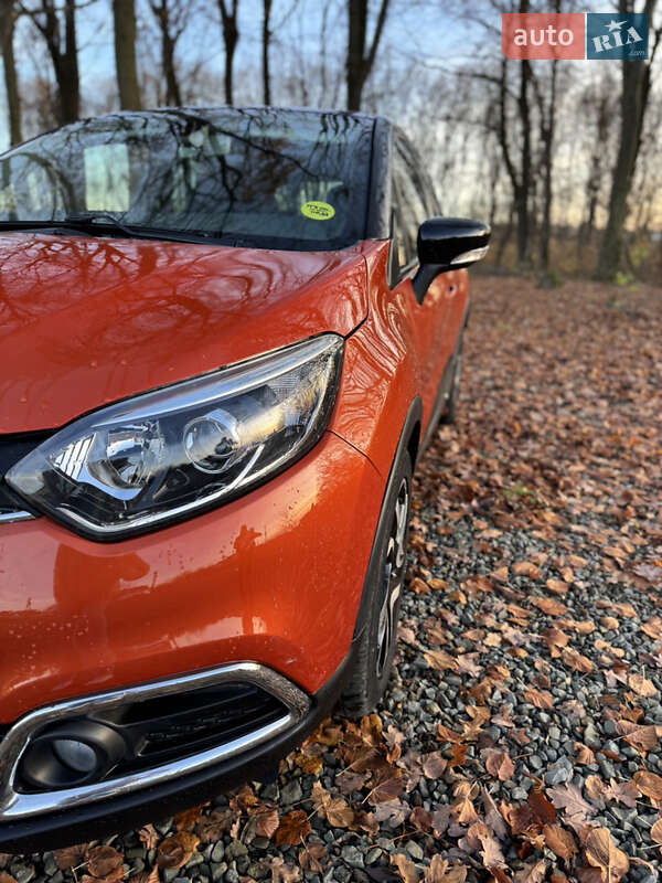 Позашляховик / Кросовер Renault Captur 2015 в Самборі