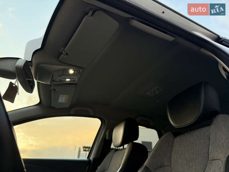 Внедорожник / Кроссовер Renault Captur 2019 в Луцке фото 24 Внедорожник / Кроссовер Renault Captur 2019 в Луцке