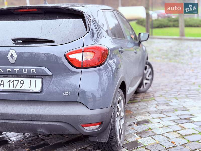 Позашляховик / Кросовер Renault Captur 2016 в Києві