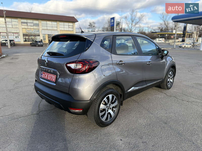 Внедорожник / Кроссовер Renault Captur 2020 в Днепре