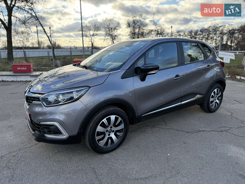 Внедорожник / Кроссовер Renault Captur 2020 в Днепре