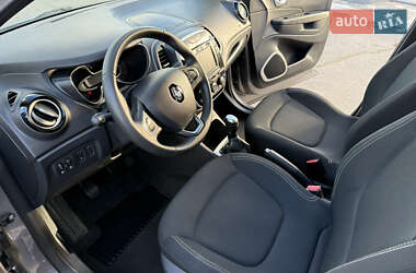 Внедорожник / Кроссовер Renault Captur 2020 в Днепре