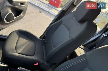 Внедорожник / Кроссовер Renault Captur 2020 в Днепре